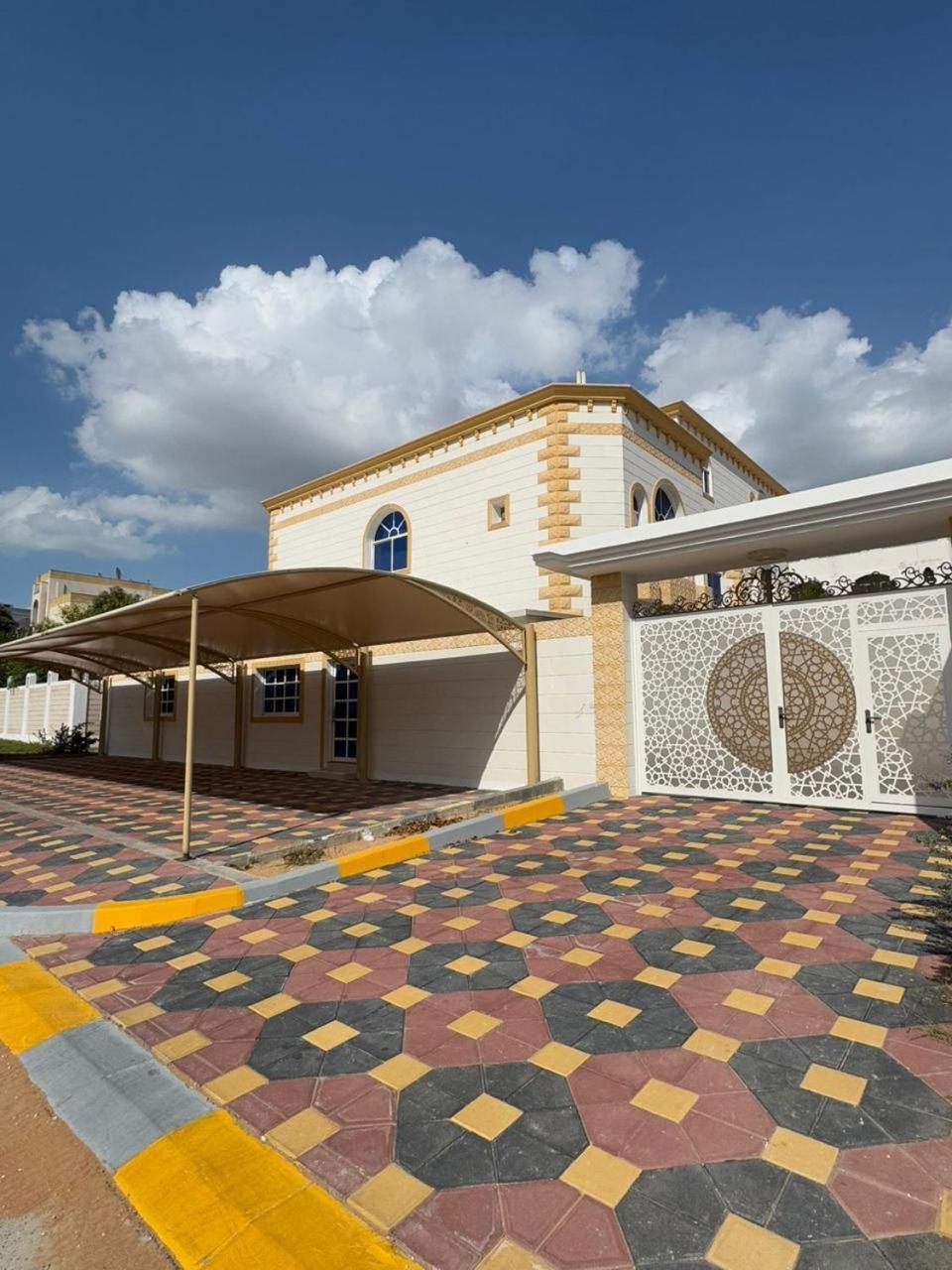 International Abu-Dhabi Hostel Villa Abu Dhabi Luaran gambar